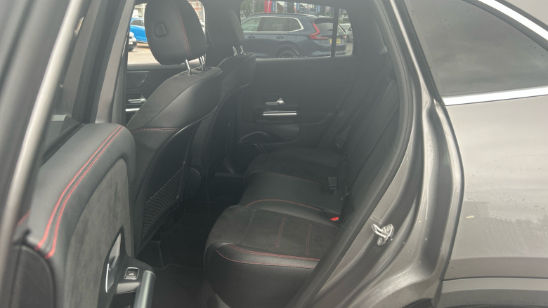 Mercedes-Benz GLA 200d AMG Line Executive 5dr Auto Diesel Hatchback